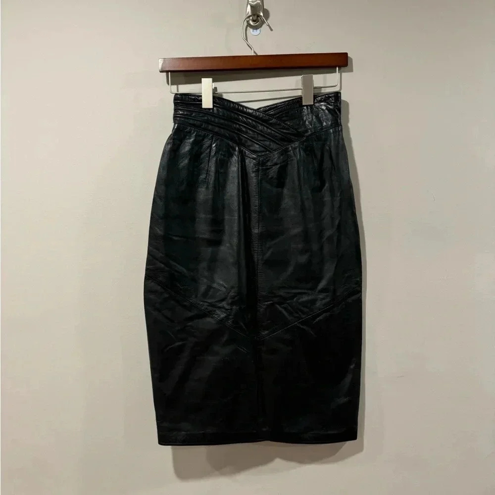Vintage Danier Genuine Leather Pencil Skirt